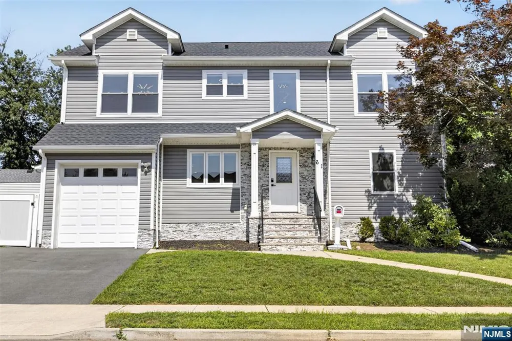 61 Bart Place Clifton, NJ 07013