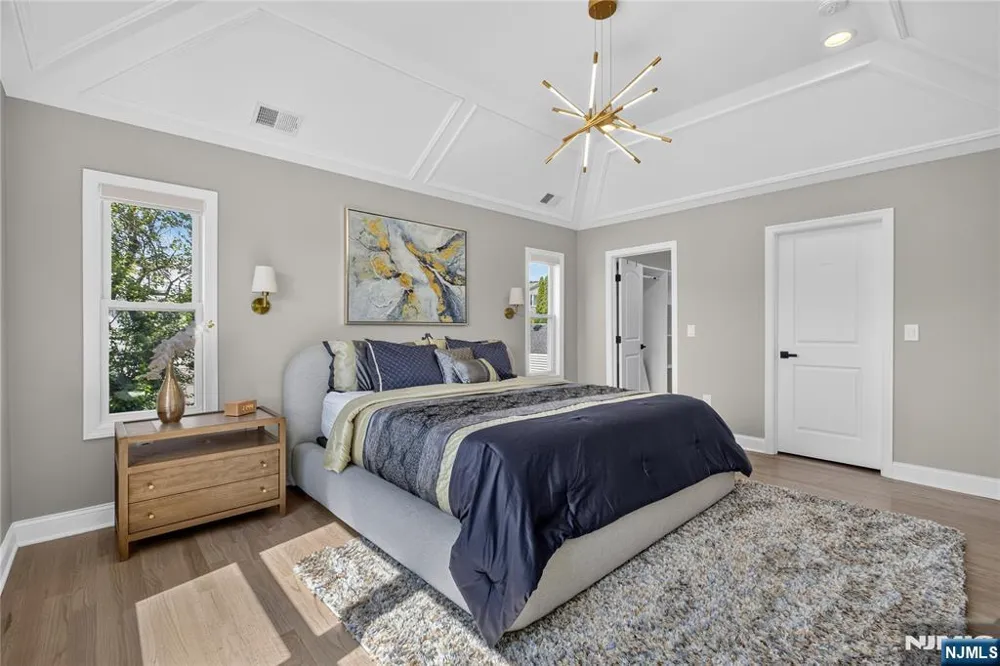 61 Bart Place Clifton, NJ 07013