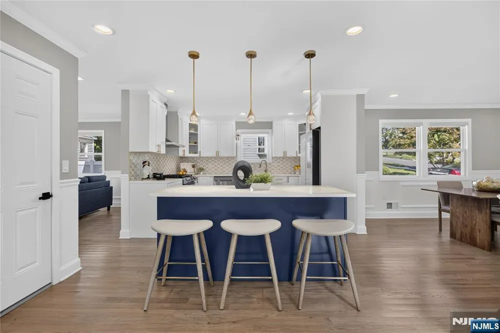 61 Bart Place Clifton, NJ 07013