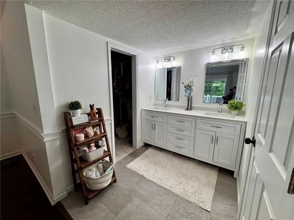 4205 Loftwood Drive Cohutta, GA 30710