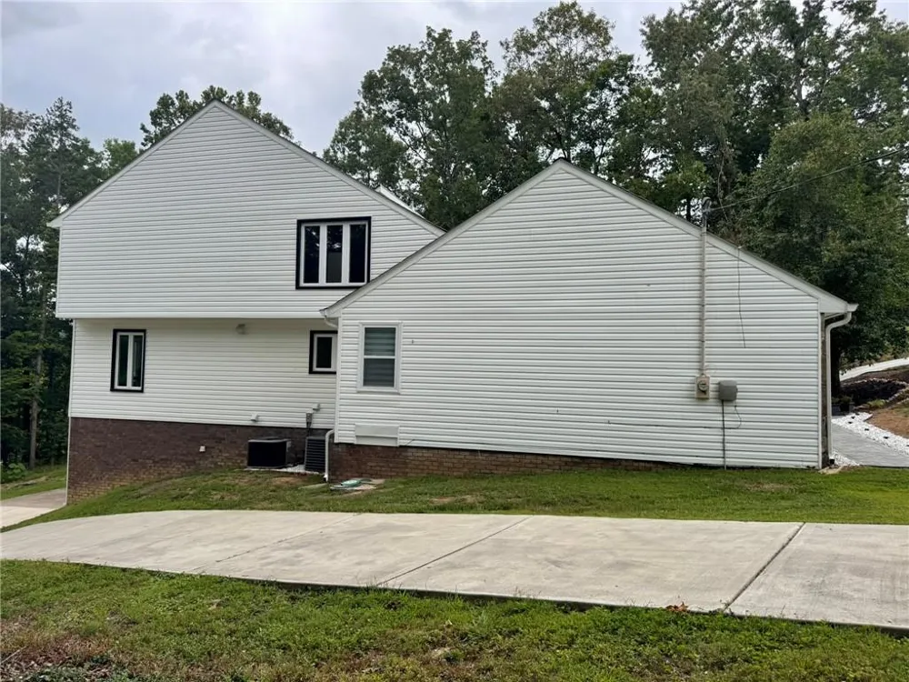 4205 Loftwood Drive Cohutta, GA 30710