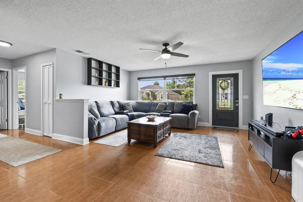 8302 PENNY LANE Fort Pierce, FL 34951