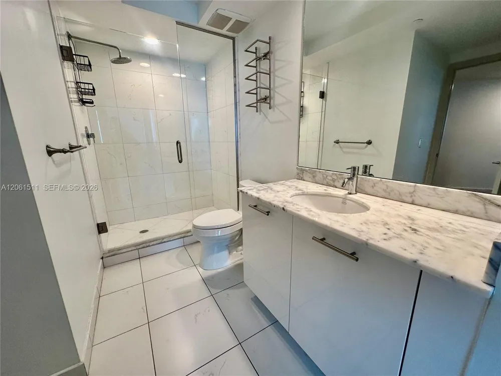 500 Brickell Ave #2407 Miami, FL 33131