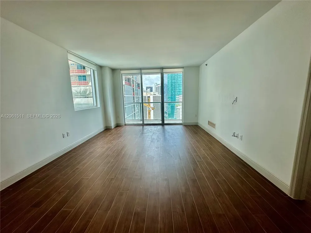 500 Brickell Ave #2407 Miami, FL 33131
