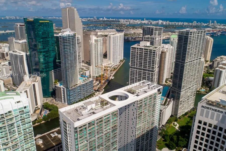 500 Brickell Ave #2407 Miami, FL 33131