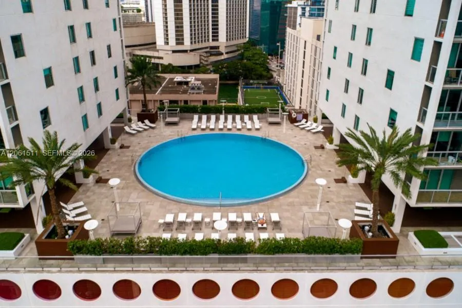 500 Brickell Ave #2407 Miami, FL 33131