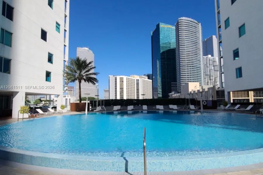 500 Brickell Ave #2407 Miami, FL 33131