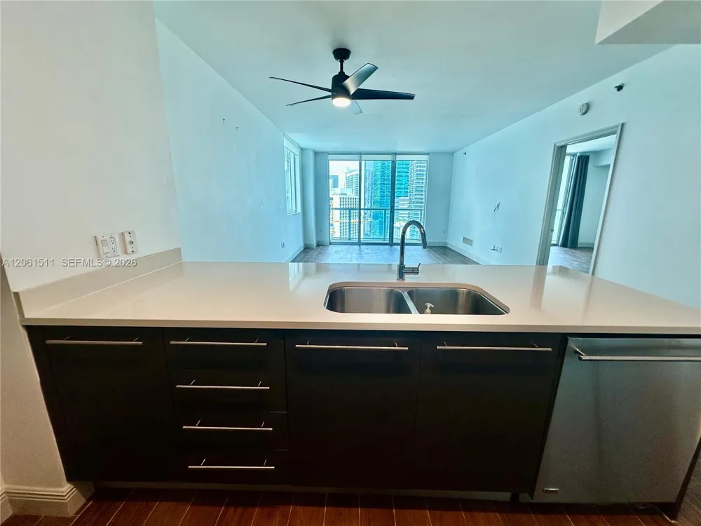 500 Brickell Ave #2407 Miami, FL 33131