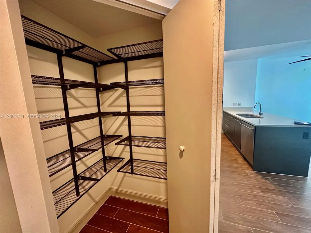 500 Brickell Ave #2407 Miami, FL 33131
