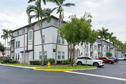 4331 SW 160th Avenue #103