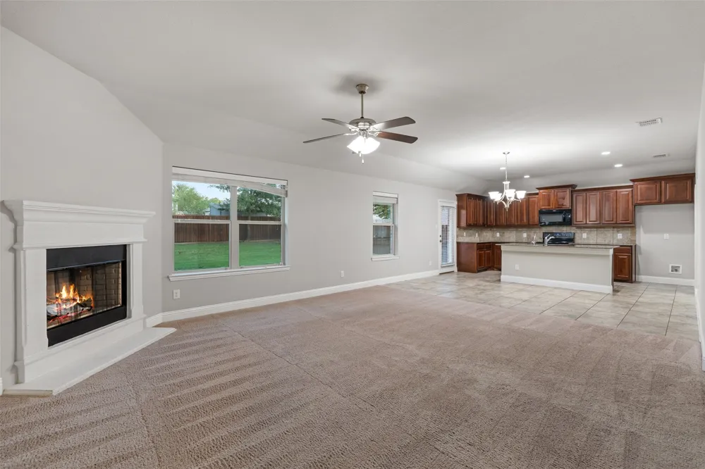 3733 Cecelia Lane Forest Hill, TX 76140