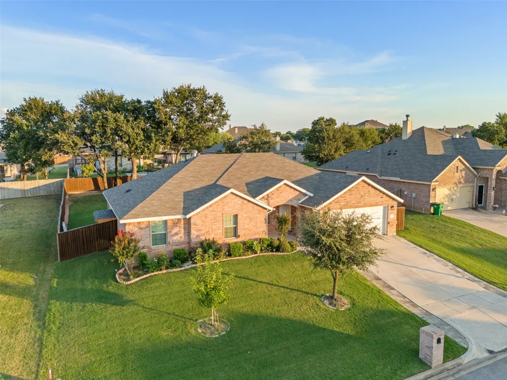 3733 Cecelia Lane Forest Hill, TX 76140