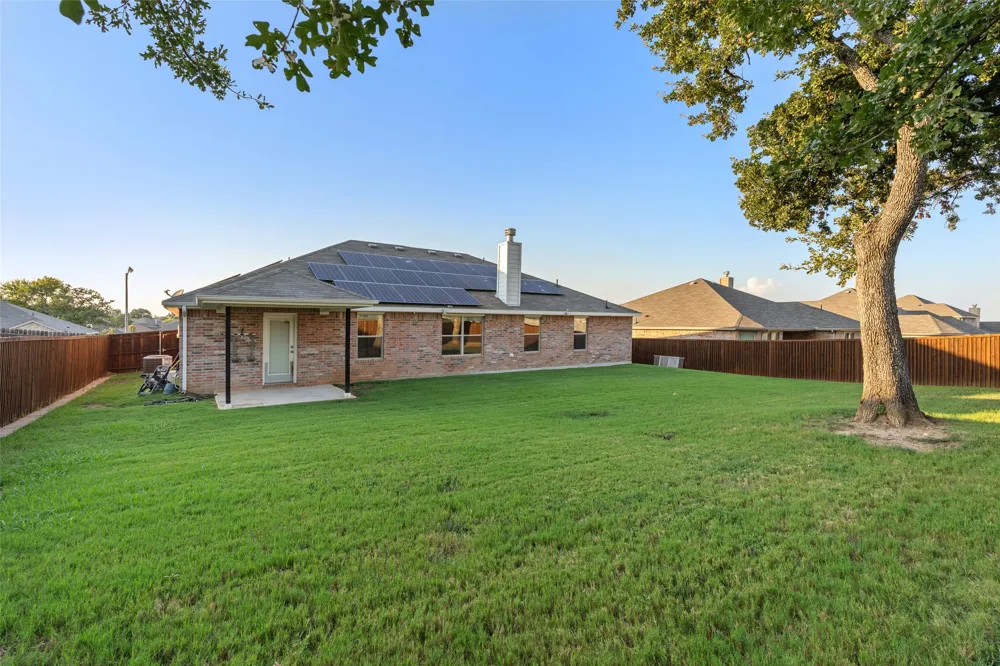 3733 Cecelia Lane Forest Hill, TX 76140