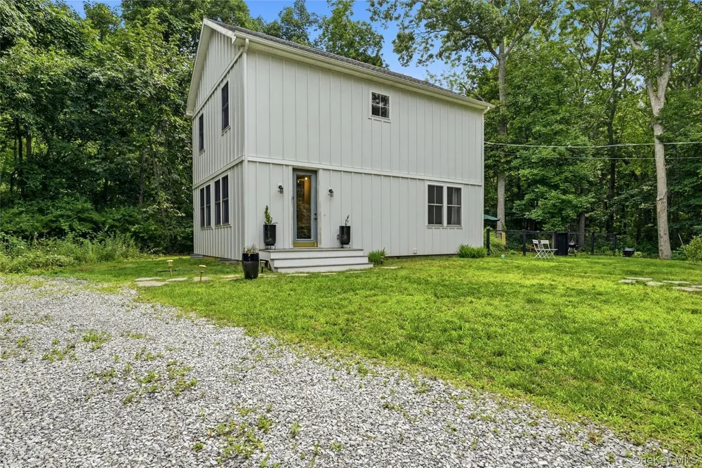 13595 Soundview Avenue Southold, NY 11971