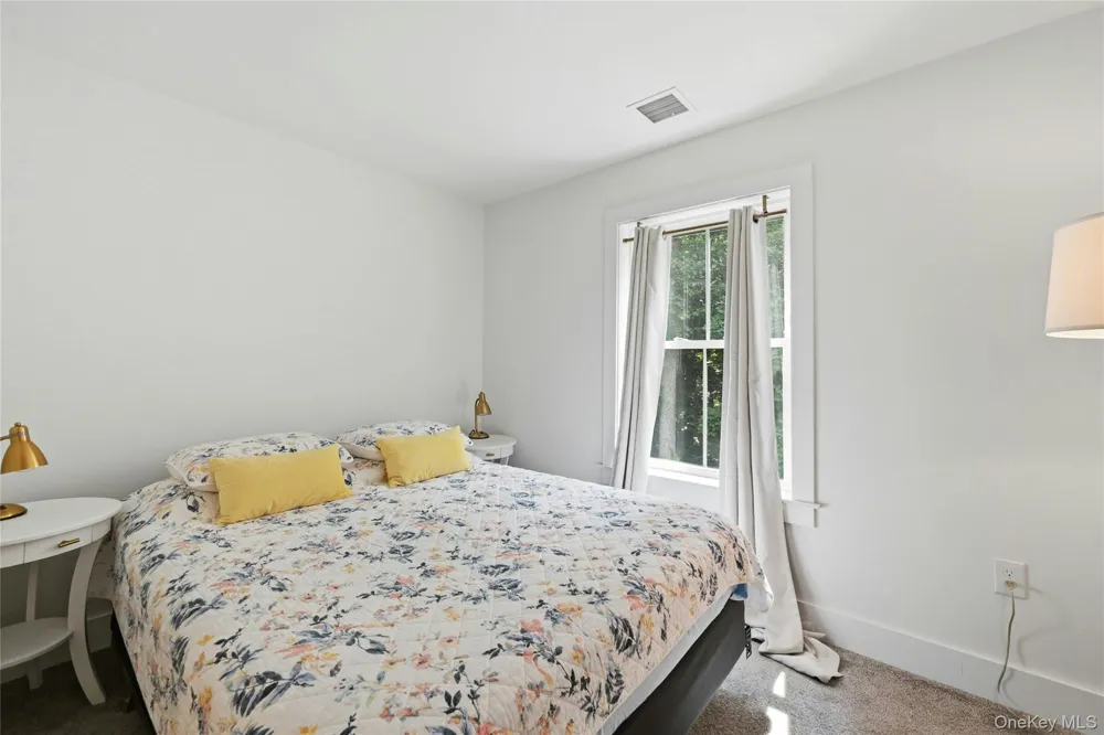 13595 Soundview Avenue Southold, NY 11971