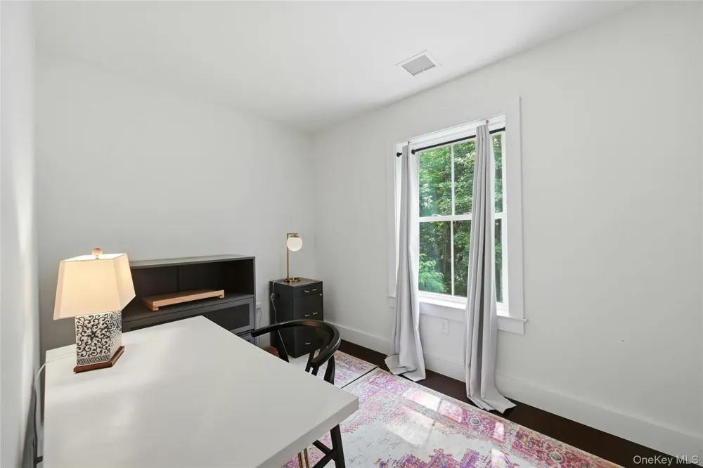 13595 Soundview Avenue Southold, NY 11971