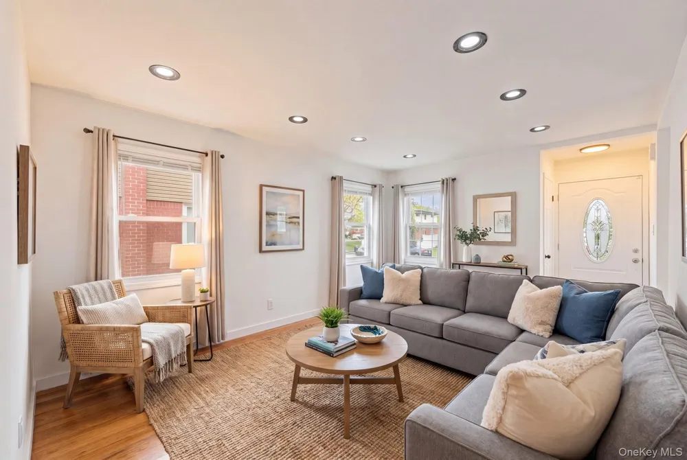 1977 Jackson Avenue Elmont, NY 11003