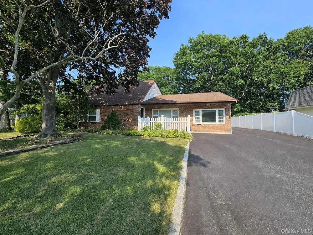 60 Meyer Lane Medford, NY 11763