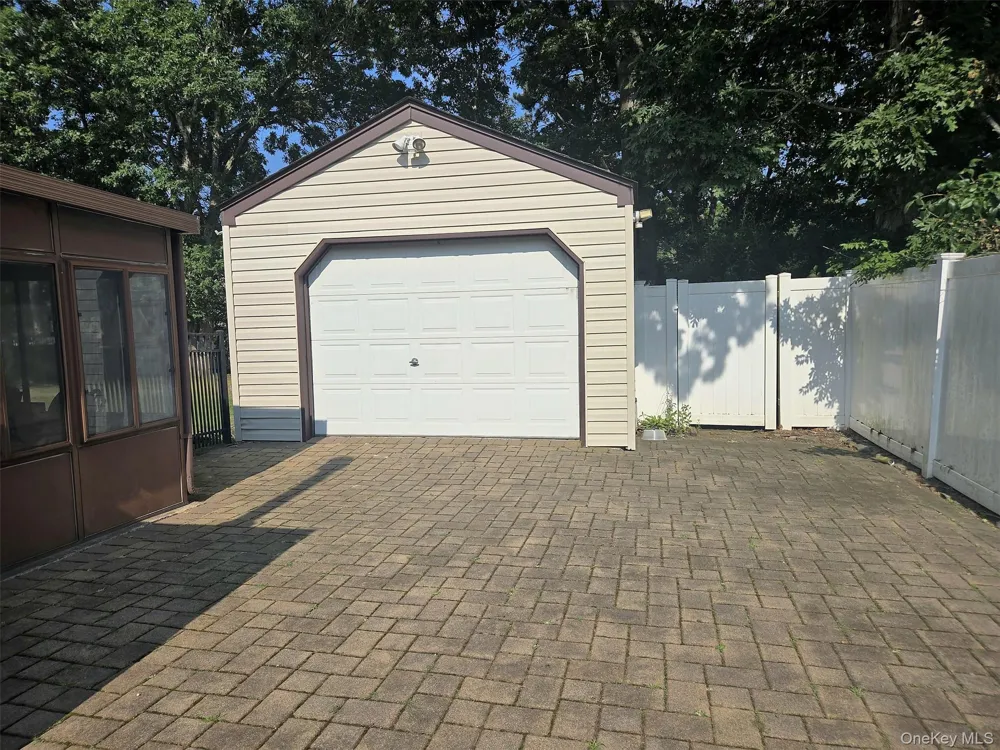 60 Meyer Lane Medford, NY 11763