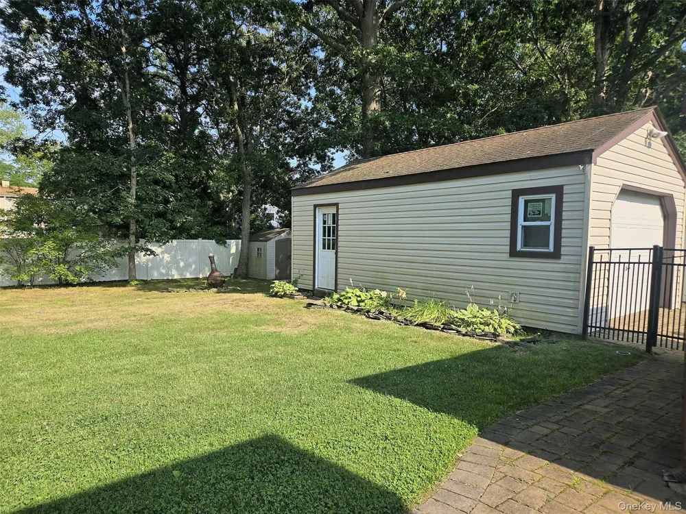 60 Meyer Lane Medford, NY 11763