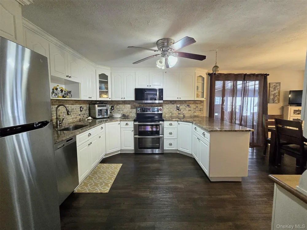 60 Meyer Lane Medford, NY 11763