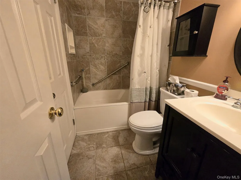 60 Meyer Lane Medford, NY 11763