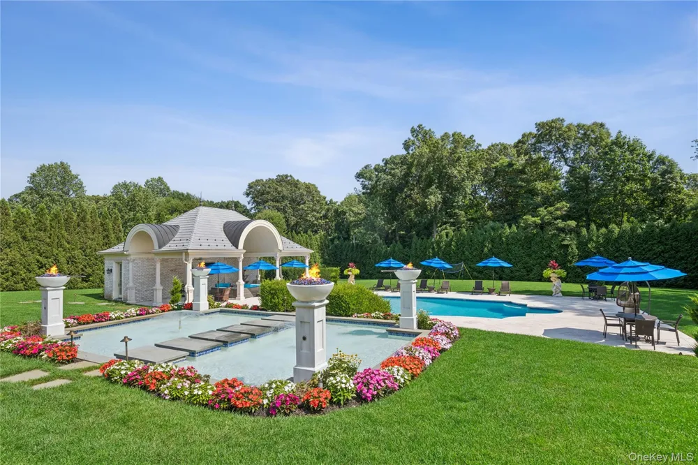 7 Covey Court Upper Brookville, NY 11545