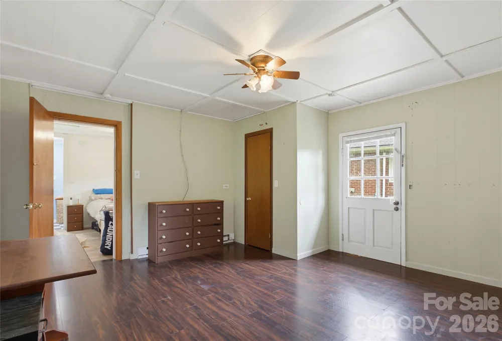 2541 Dellwood Road Waynesville, NC 28786