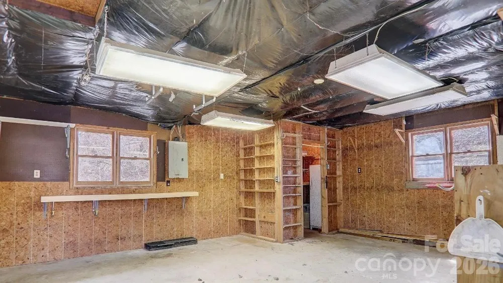 2541 Dellwood Road Waynesville, NC 28786