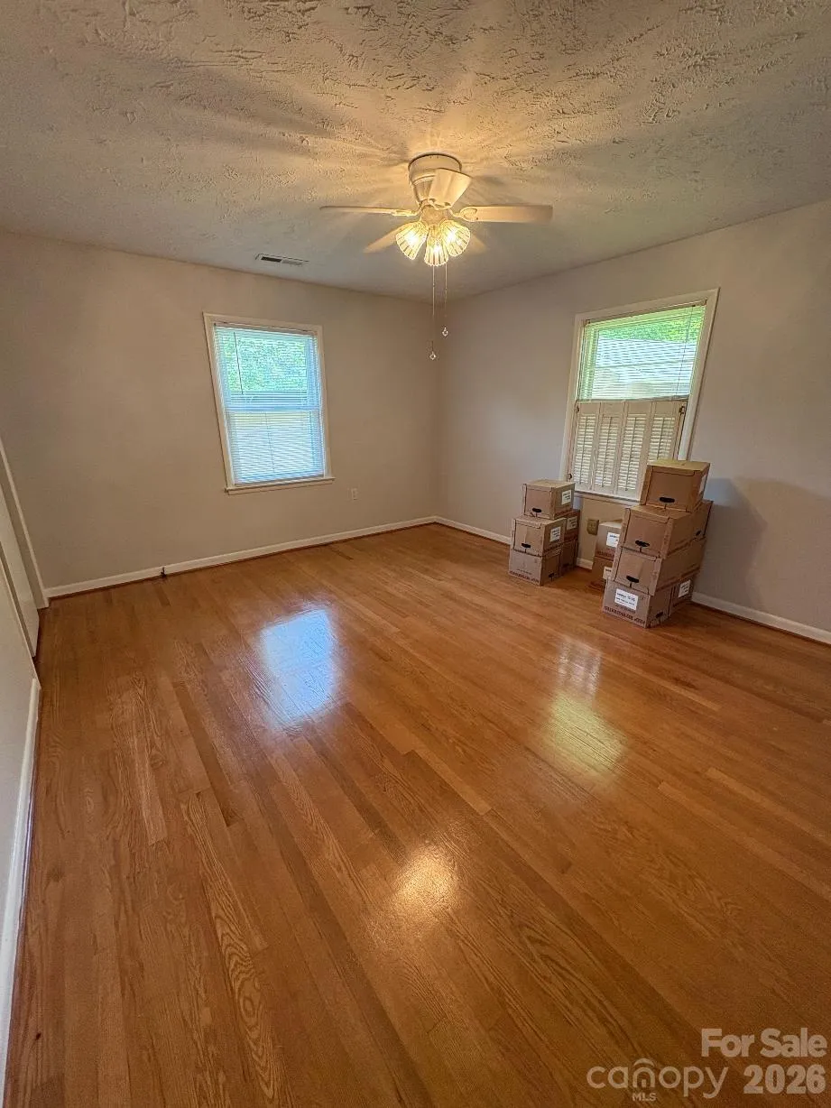 2541 Dellwood Road Waynesville, NC 28786