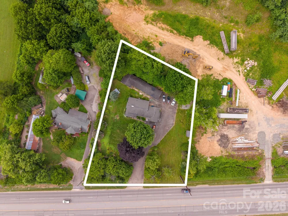2541 Dellwood Road Waynesville, NC 28786