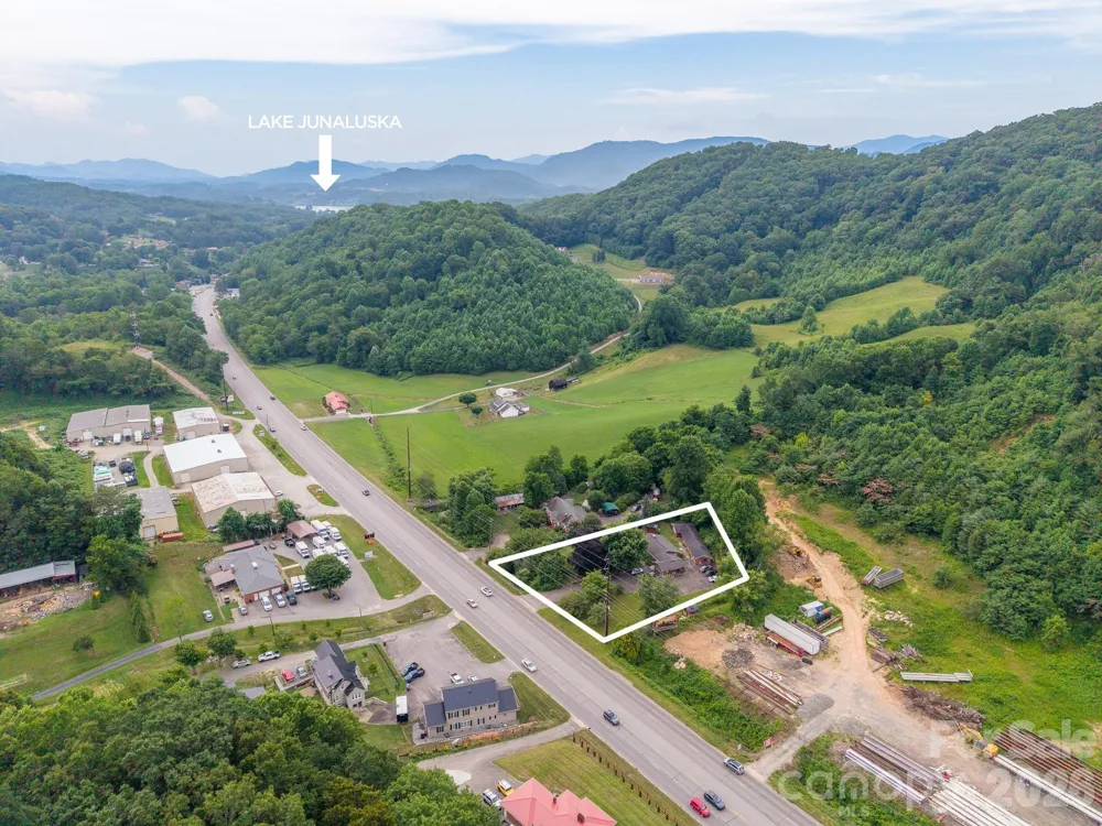 2541 Dellwood Road Waynesville, NC 28786