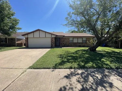 7536 Meadowlark Lane
