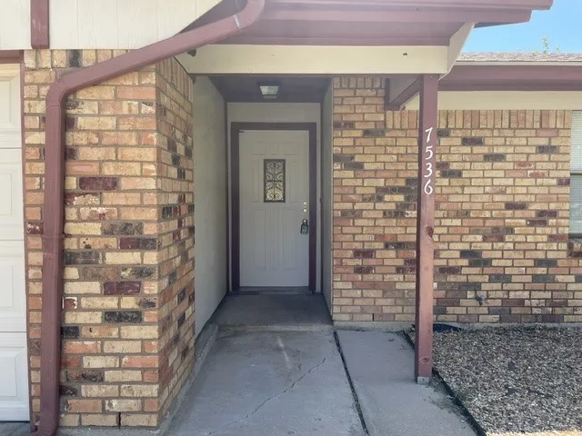 7536 Meadowlark Lane Watauga, TX 76148