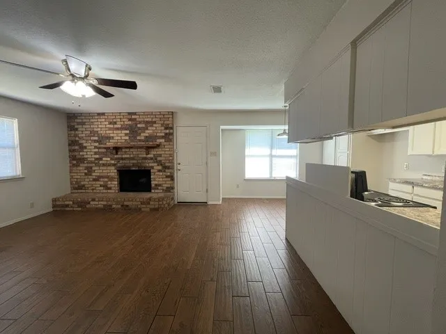 7536 Meadowlark Lane Watauga, TX 76148