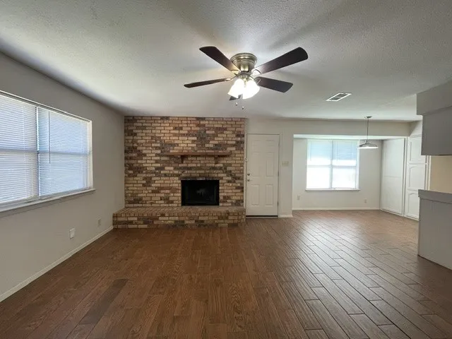 7536 Meadowlark Lane Watauga, TX 76148