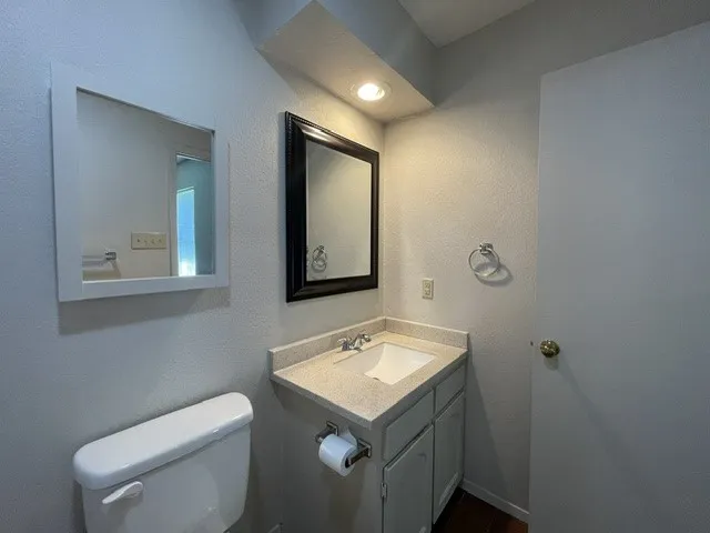 7536 Meadowlark Lane Watauga, TX 76148