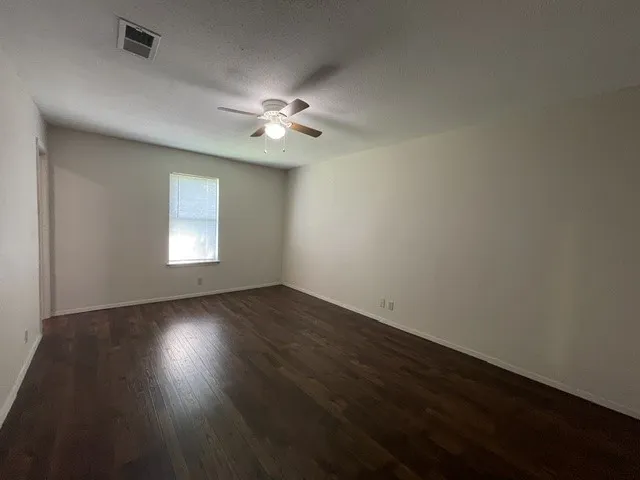7536 Meadowlark Lane Watauga, TX 76148