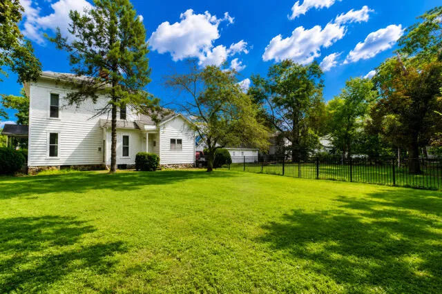 214 Gremps Street Paw Paw, MI 49079
