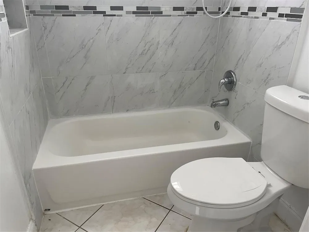 6902 SW 15th Street North Lauderdale, FL 33068