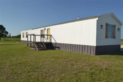 5893 SE County Road 2050