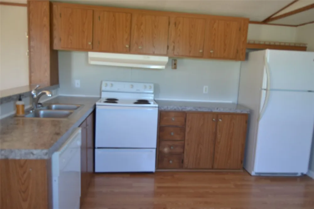 5893 SE County Road 2050 Corsicana, TX 75109
