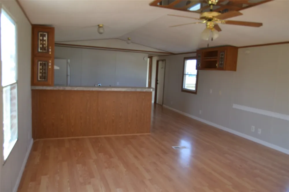 5893 SE County Road 2050 Corsicana, TX 75109
