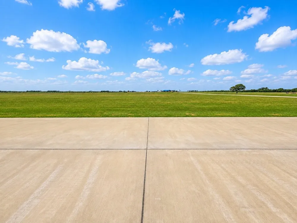 2924 Hammock Court Palacios, TX 77465