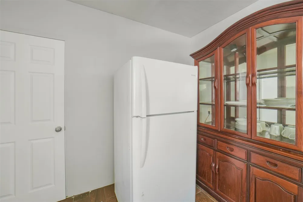 220 Engel Street Houston, TX 77011