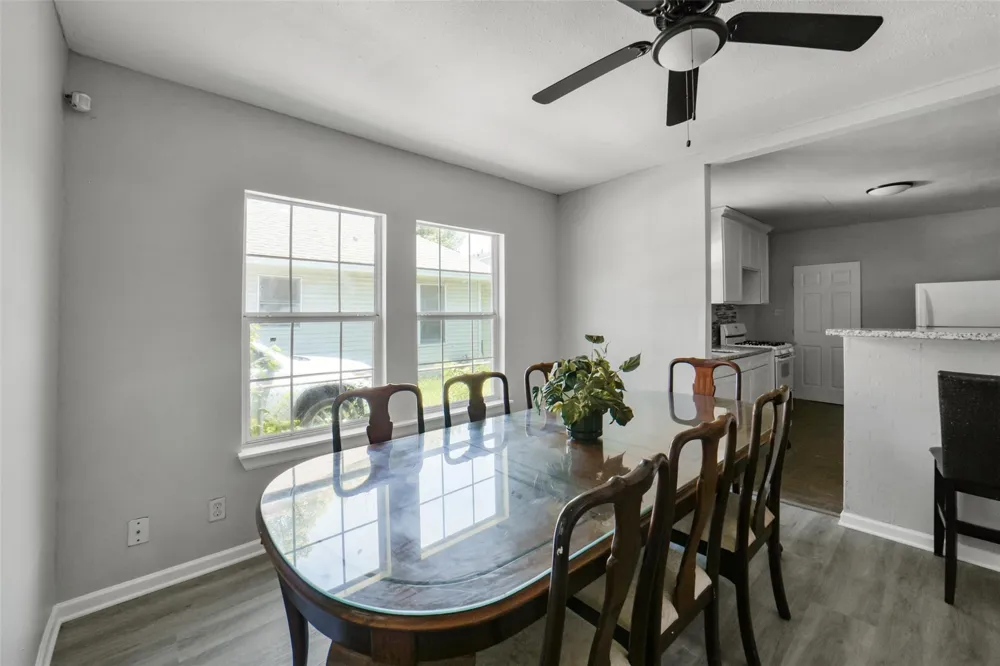 220 Engel Street Houston, TX 77011