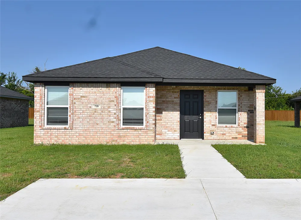 729 Elm Street Seminole, OK 74868