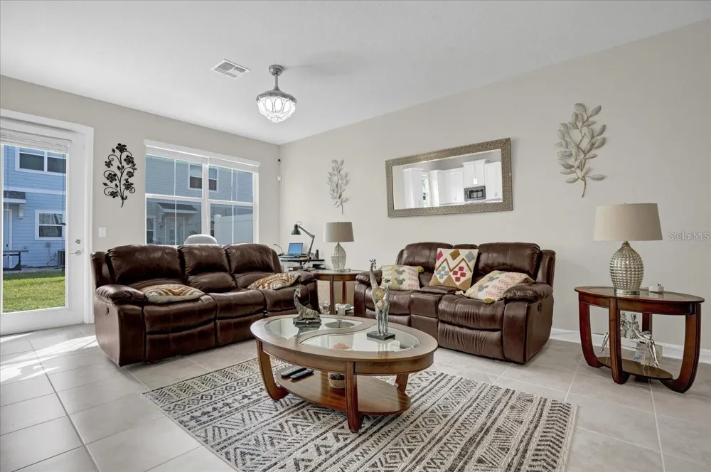 2909 THEME STREET Kissimmee, FL 34746