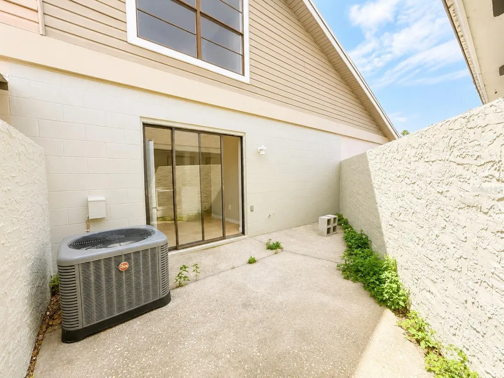 5104 SPRINGWATER COURT Tampa, FL 33624