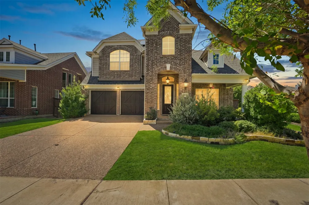 1317 Mary Horn Drive Aubrey, TX 76227